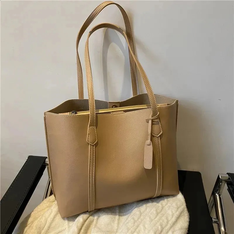 Korean Handbag: Women's Large Capacity Soft Leather Tote Bag, Casual Versatile Shoulder Bag - Lightweight For Daily Use New Free Delivery Designe