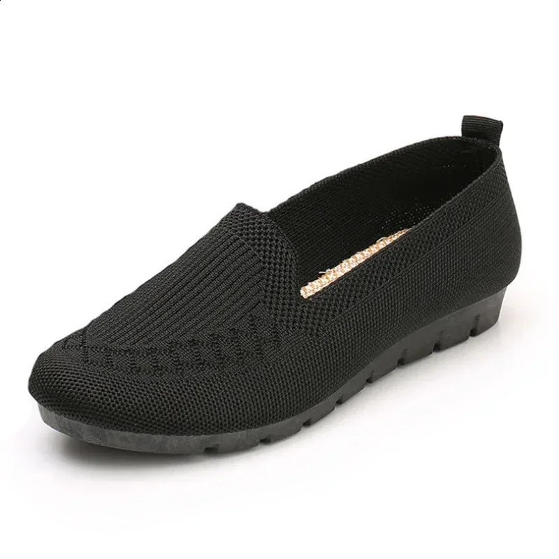 mesh breathable sports shoes breathable and lightweight slip on flat casual shoes Loafers socks shoes Zapatillas Mujer for women 240914