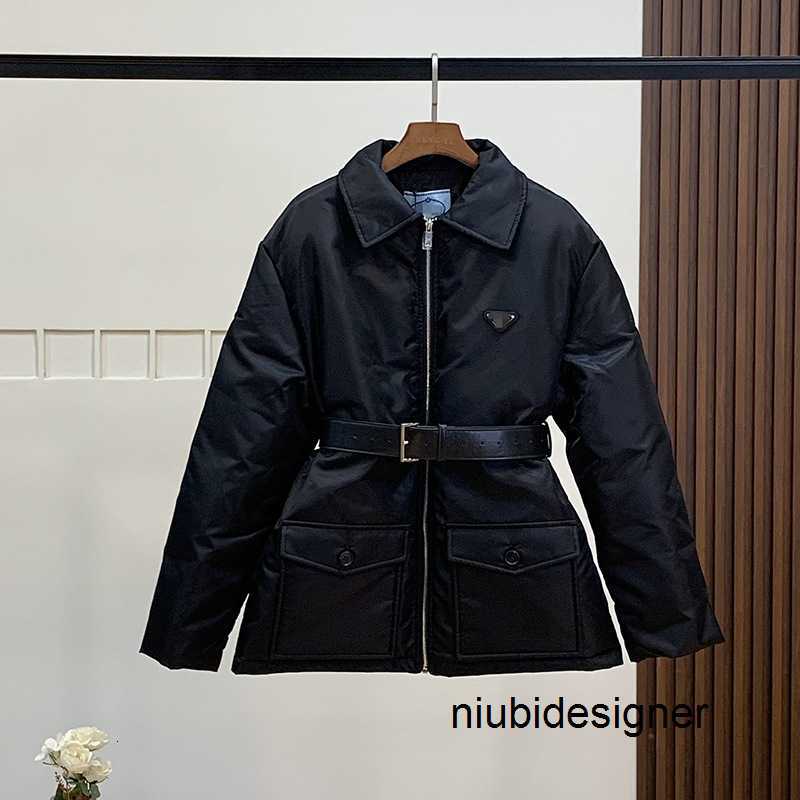 Designer Shenzhen Nanyou 24 autumn and winter highend womens clothing PD highend temperament double pocket decoration handsome small lapel down jacket OX