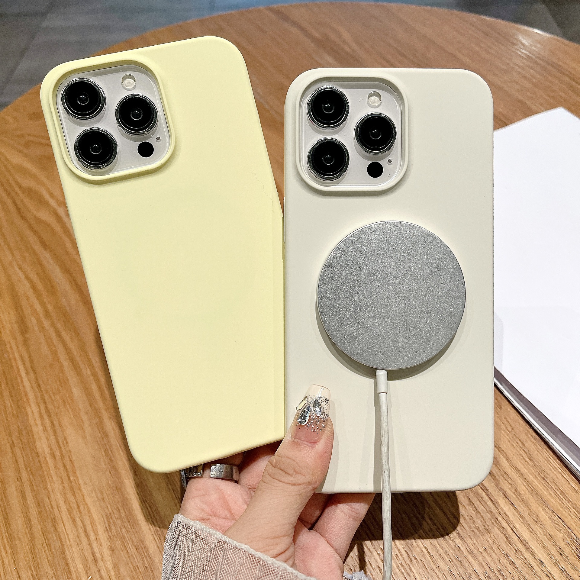 Liquid Silicone Fashion Candy Color Rose Red Magnetic For Magsafe Wireless Charging Case Shockprof Protetive Cover For iPhone 16 15 14 12 13 Pro Max P