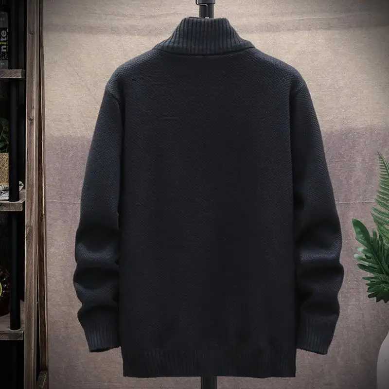 Autumn Winter New Knitted Fleece Sweater Men Fashion Slim Fit Cardigan Men Casual Sweaters Coats Solid Thickened Cardigan Men XJ250805