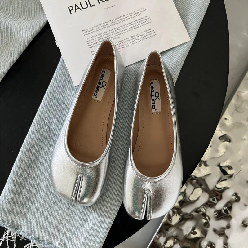 Split toe flats ballet woman slip on loafers soft bottom moccasins sier flat ballerina single tabi ninja women shoes 240906