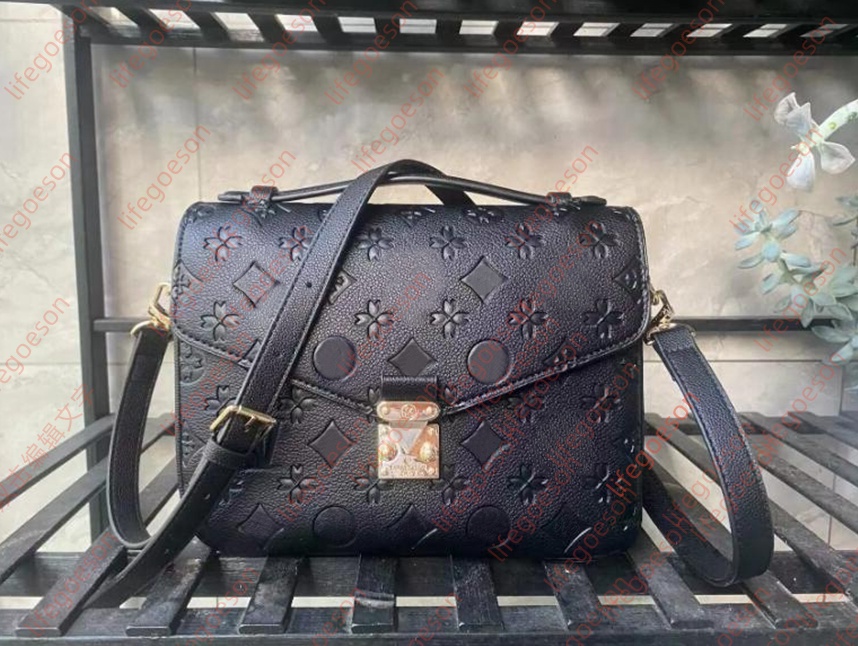 Women Luxurys Designers Bags Handbag Woman Purse Handbags Lady Messenger Fashion Shoulder Bags Luxury Crossbody Tote Bag Wallet 2024