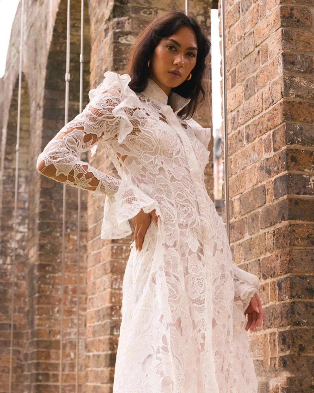 Chaney er Style Stand up Collar Flame Sleep Midi Hollow Lace Dress Elegant Party Evening Dress Retro Robe 240903