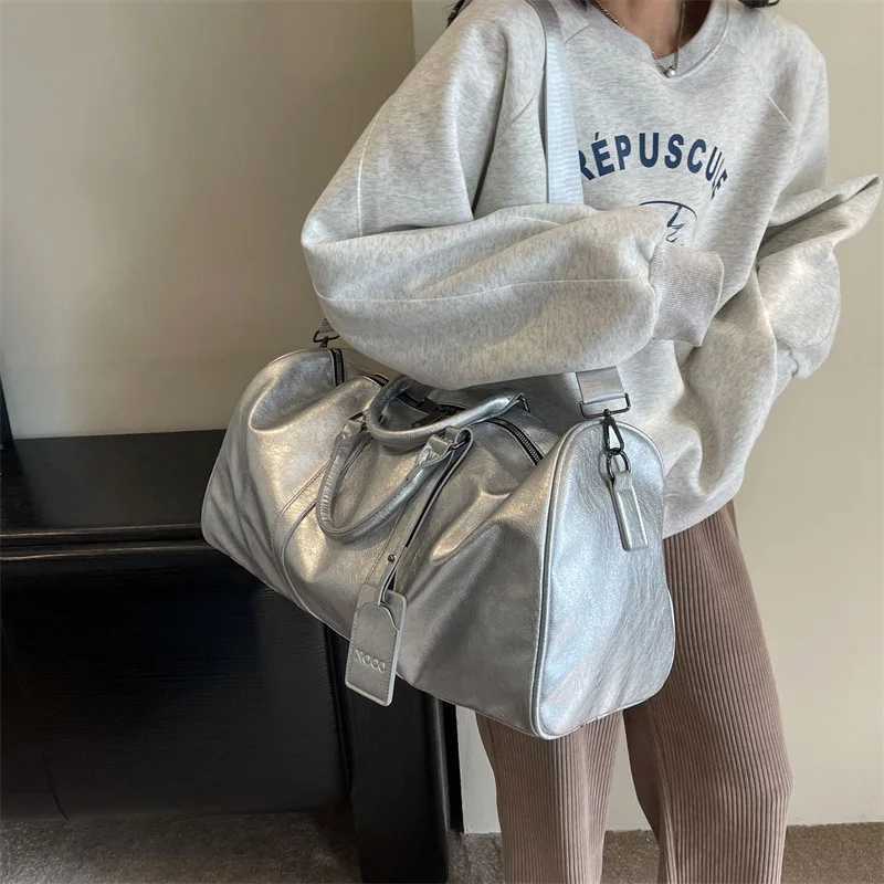 Women PU Fitness Bag Gym Handbag Men Leisure Sports Tote Shoulder Crossbody Large Capacity Swimming Yoga Travel Workout Duffel Y240910
