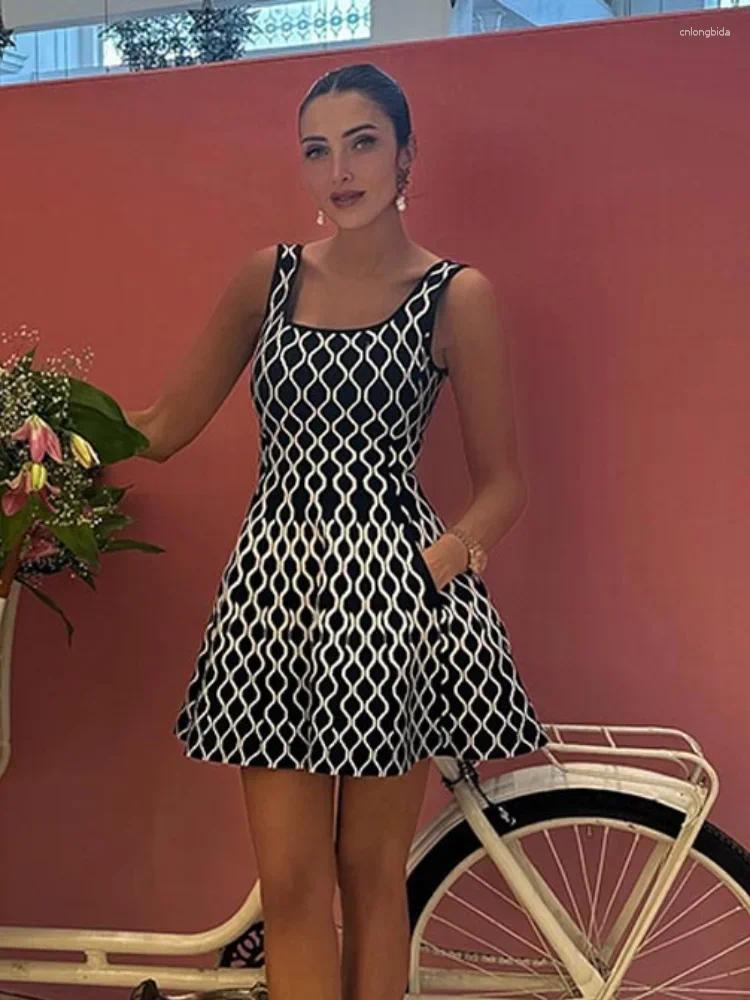 Casual Dresses Women Fashion Plaid Side Pocket Knitted Mini Dress Elegant Backless Sleeveless Pleated A-line 2024 Party Sexy Robes