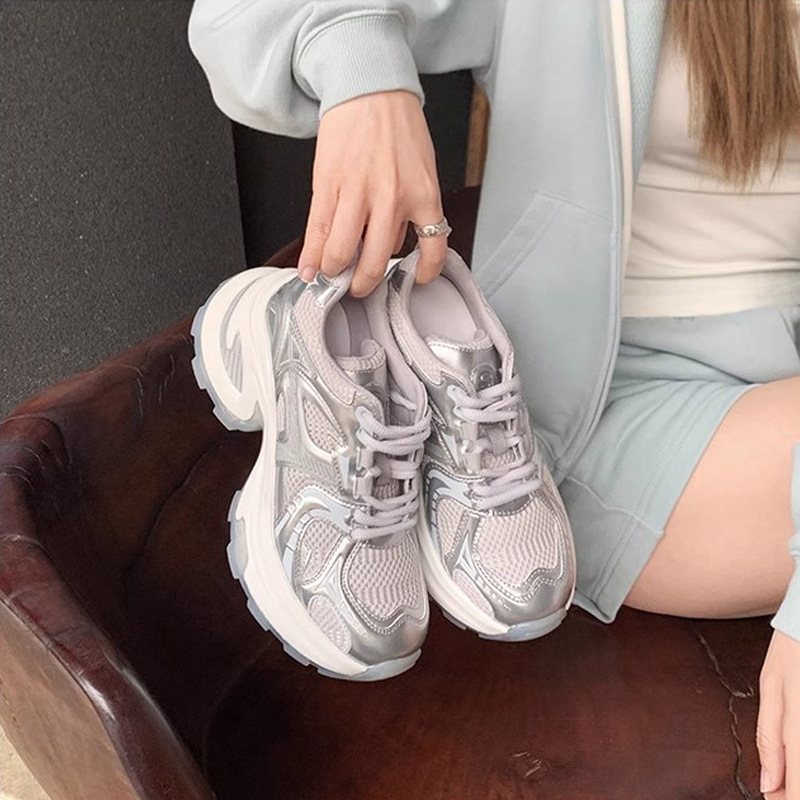 Sports Casual Four Seasons Couple Running Womens Breathable Board Shoes Fashion Mesh Outdoor Classic Sn