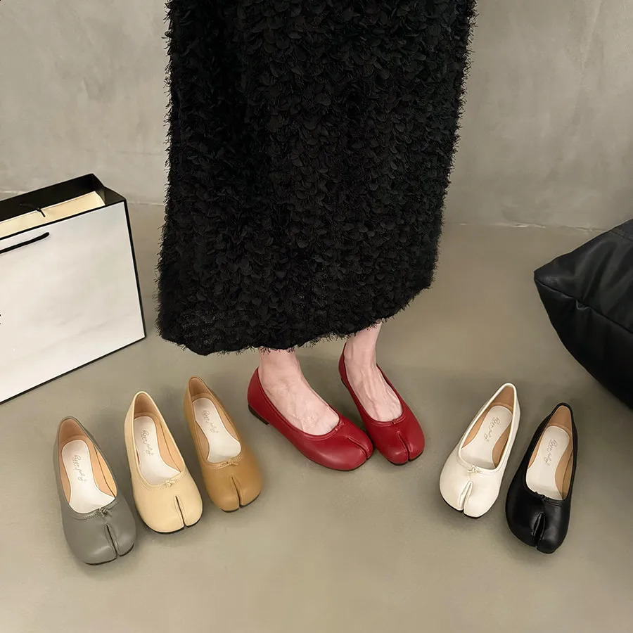 Bailamos Flats Tabi Ninja Round Split Toe Shallow Women Single Lazy Slip On Sgback Mules Leather Shoes Soft Loafe 240906