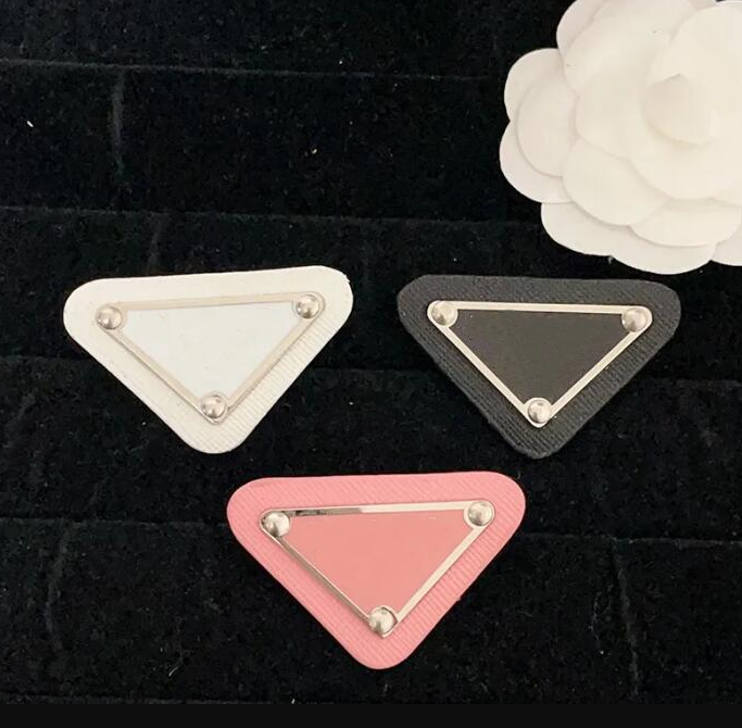 Fashion Brand Letter Designer Brooches High-Quality Letters Lapel Pins Women Men Crystal Pearl Pin Wedding Party Metal Jewerlry With Figure Stamp
