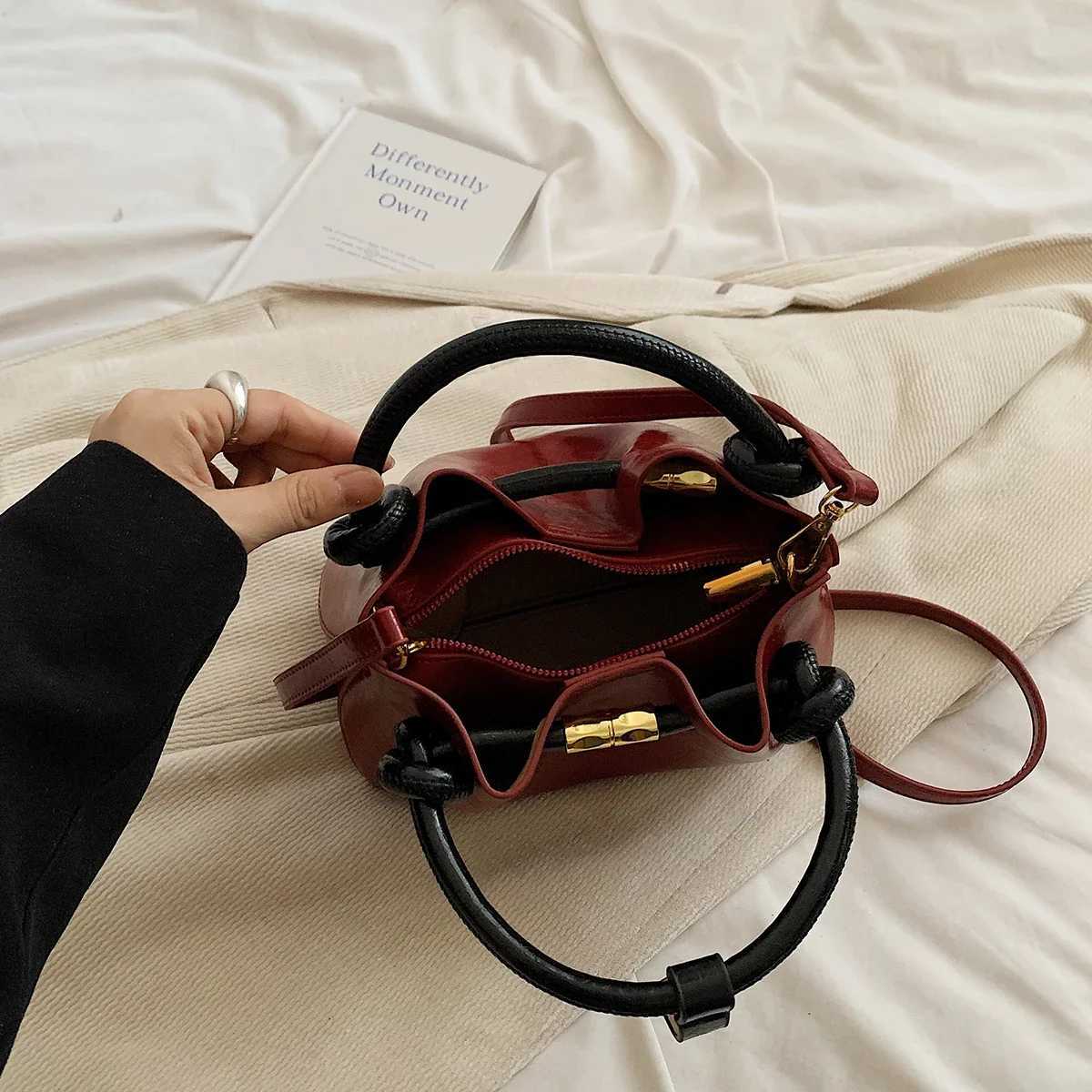 CMM Small PU Leather Drawstring Crossbody Bags for Women 2024 Winter Fashion Female Bucket Bag Lady Shoulder Bag Handbags