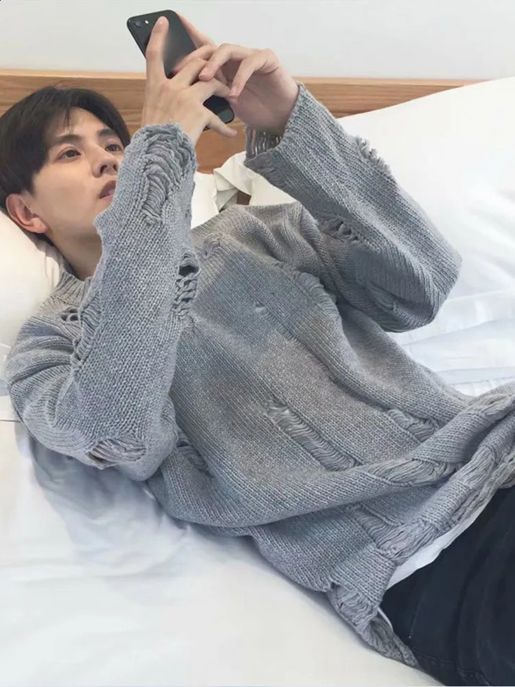 Spring and Autumn Mens Knitted Sweater with Large Tear Hole Irregular Fashionable Retro Long Sleeve Round Neck Loose Pulling 240907