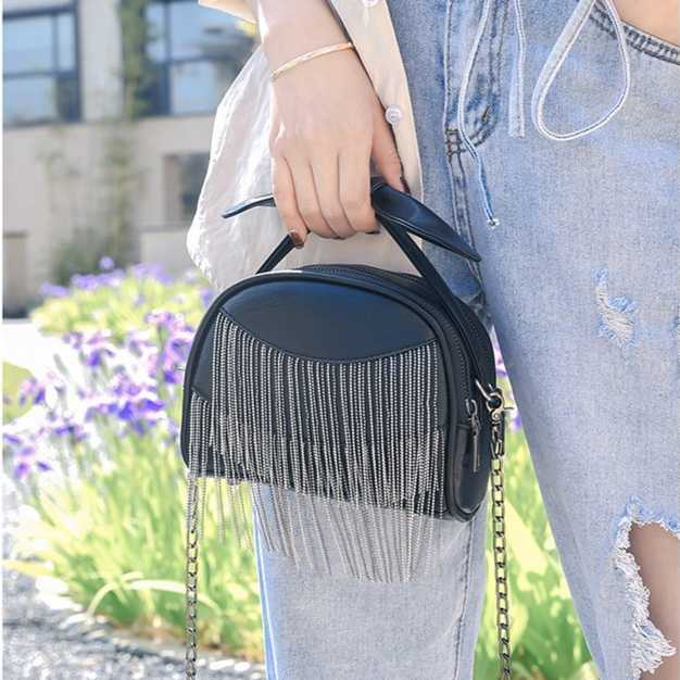 CMM Simple solid color tassel shoulder bag women Korean style trendy brand fashion chain bag PU casual texture crossbody small bag women 240915