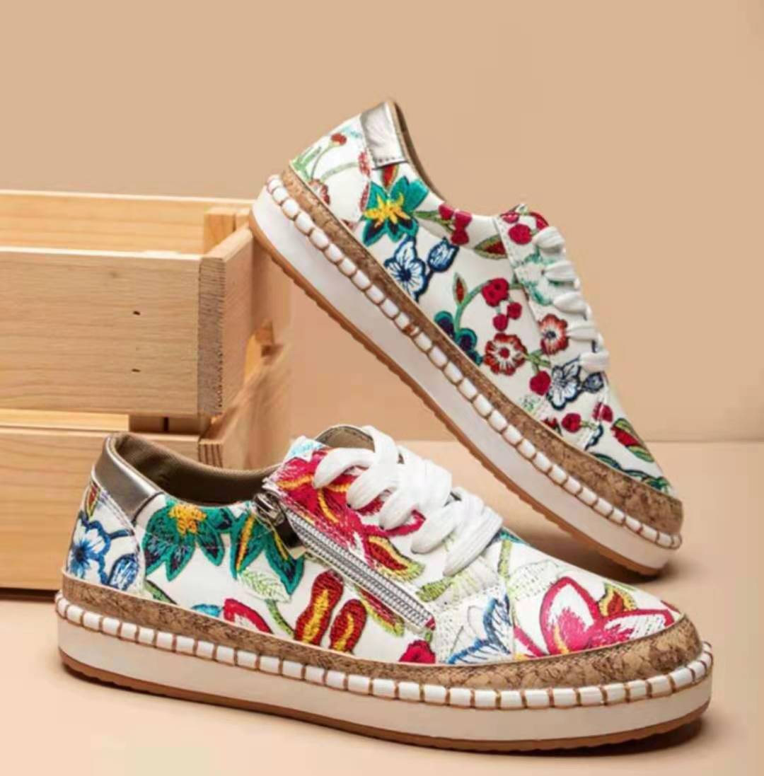 Low-top Casual Canvas Board Shoes for Women | Trendy Fashion Sneakers