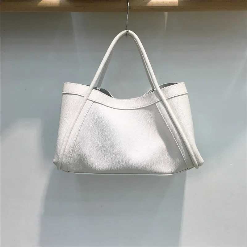 Fashionable Simple Korean Style Large Capacity Handbag Tote Bag Crossbody Mother Child for Commuting 240910