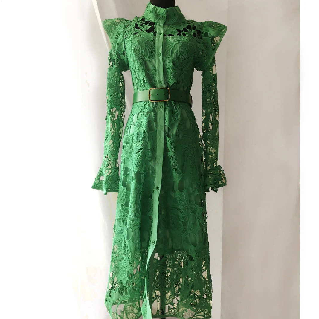 Chaney er Style Stand up Collar Flame Sleep Midi Hollow Lace Dress Elegant Party Evening Dress Retro Robe 240903