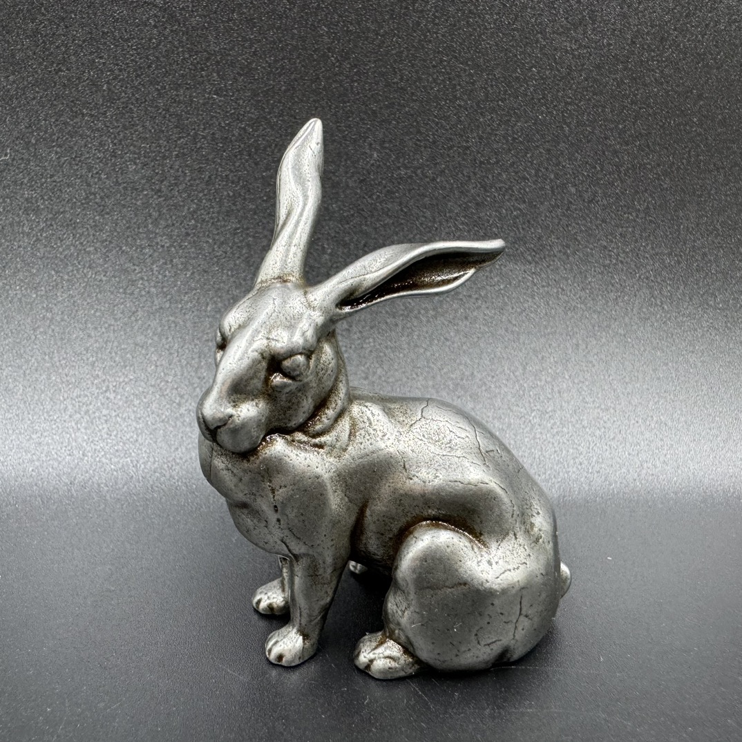 Iron solid rabbit ornaments zodiac rabbit lucky rabbit tea pet Lucky Iron Rabbit Figurine Traditional