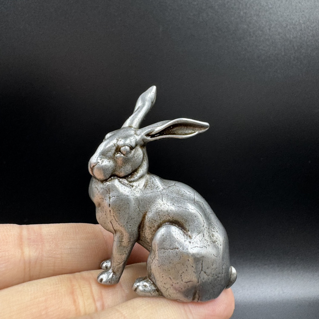 Iron solid rabbit ornaments zodiac rabbit lucky rabbit tea pet Lucky Iron Rabbit Figurine Traditional