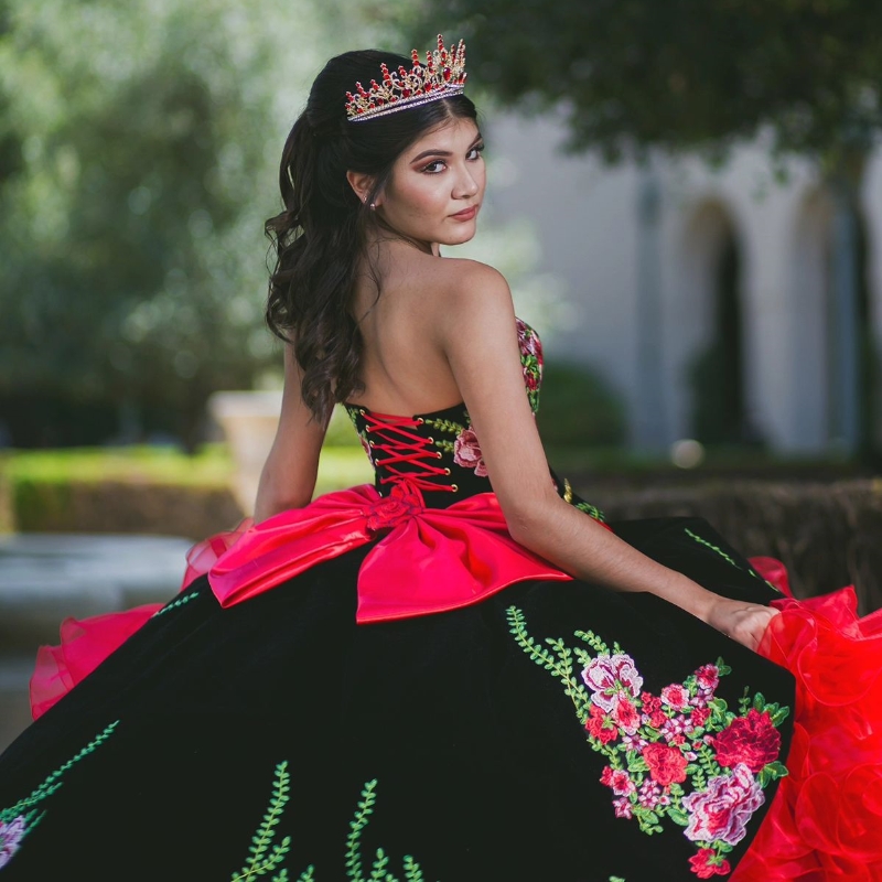 Red Dresses Off The Shoulder Embroidery Bow Tull Tiered Ball Gown Vestidos 15 De Quinceanera Sweet 16 Dress
