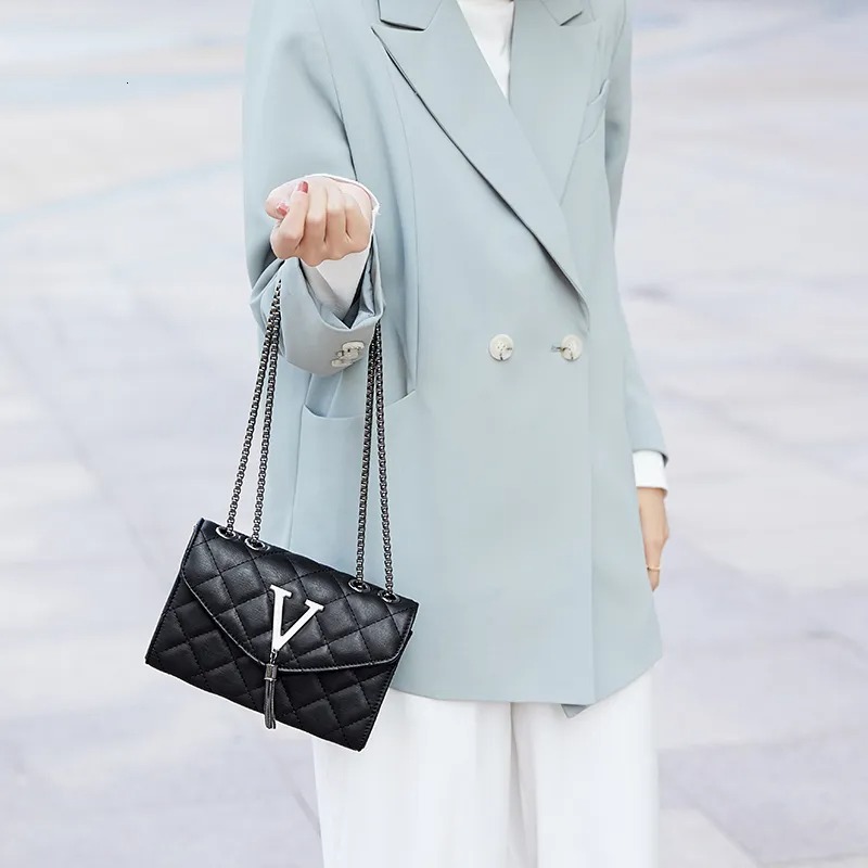 Evening Bags Black Handbags And Purse Women PU Leather Messenger Shoulder Bag Plaid Female Crossbody Tassel Quilted Brand 230628