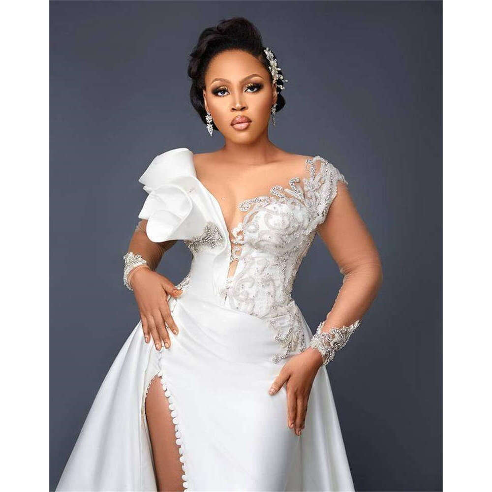 Plus Size African Wedding Dress Side Split Ruffles Beads Bridal Gowns Custom Made Long Sleeves or Length Vestido de novia