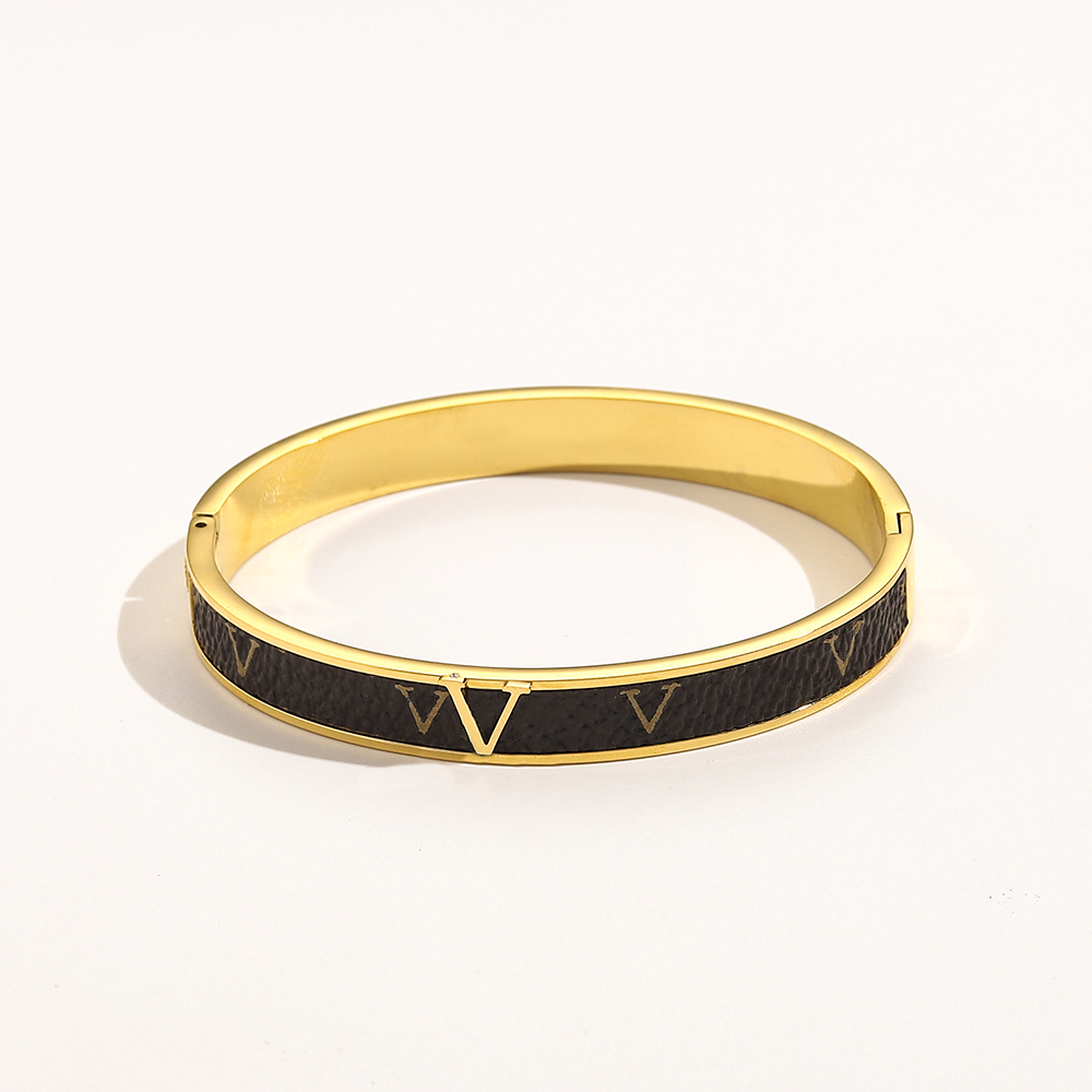 Women Branded Bracelets Bangle Designers Letter Jewelry Leather 18K Gold Plated Stainless steel Bracelet Womens Wedding Jewelry Gifts
