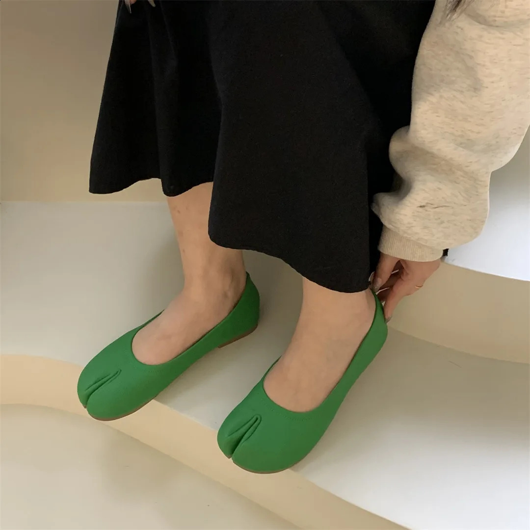 Bailamos Split Toe Flats Ballet Woman Slip On Loafers Soft Bottom Moccasins Tabi Ninja Women Casual Shoes Mujer 240906