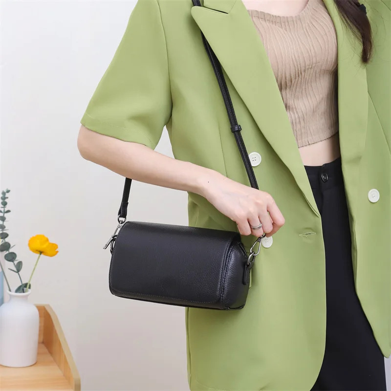 High Quality Genuine Leather Retro Shoulder Bag Designer Bag Women's Fashionable Handbag Shopping Crossbody Bag Women's Multifunctional Comm