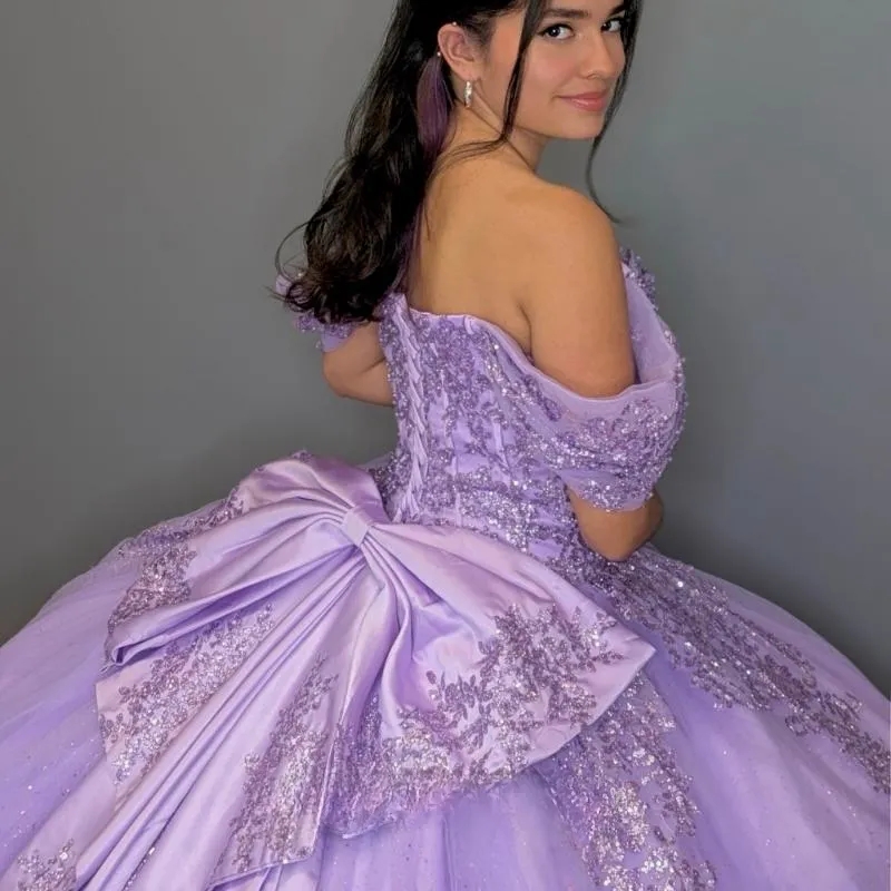 Lavender Shiny Quinceanera Dresses Ball Gown Off The Shoulder Applique Lace Beading Crystals Bow Tull Corset Sweet 16 Vestido De 15 Anos