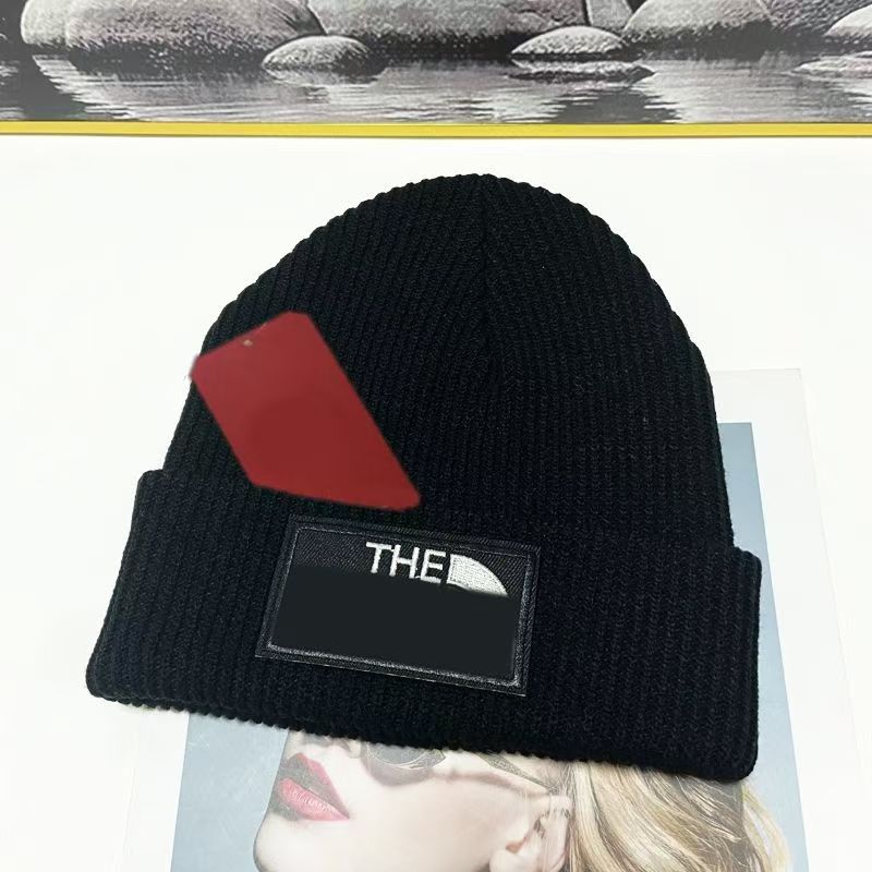 Designer knit cap Classic men and women outdoor leisure warm pullover cap fall and winter sports elastic knit cap