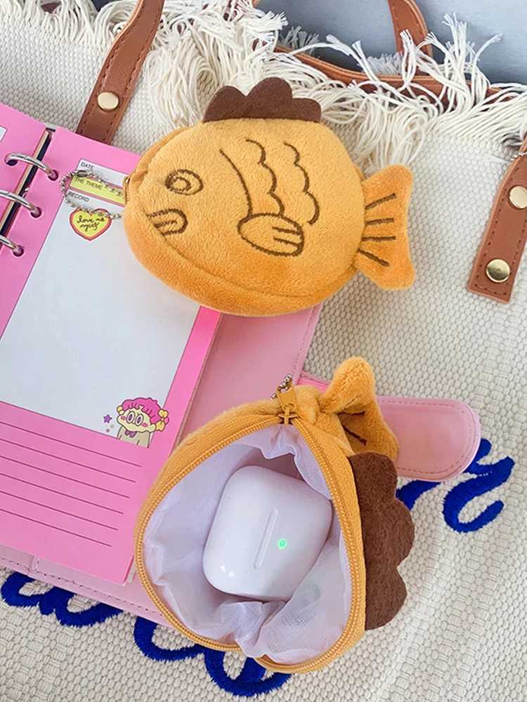New Japan Foods Cute Plush Snapper Fish Doll Coin Purse Wristlet Bag Mini Cute Zipper Girl Coin Wallet Cable Headset Bag INSXJ241111