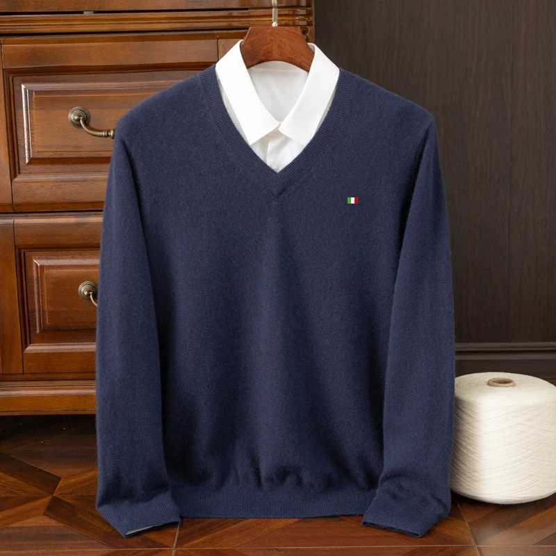 Cashmere Sweater Knitted Mens Clothing Pullover V-Neck Loose Jumpers Woollen Warm Autumn Korean Style Casual Male CoatX240911