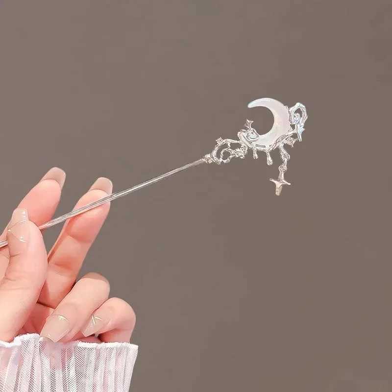 Vintage Crystal Star Moon Hair Sticks for Women Chinese Style Cross Tassel Hairpin Disk Hair Chopsticks Hair AccessoriesX240911