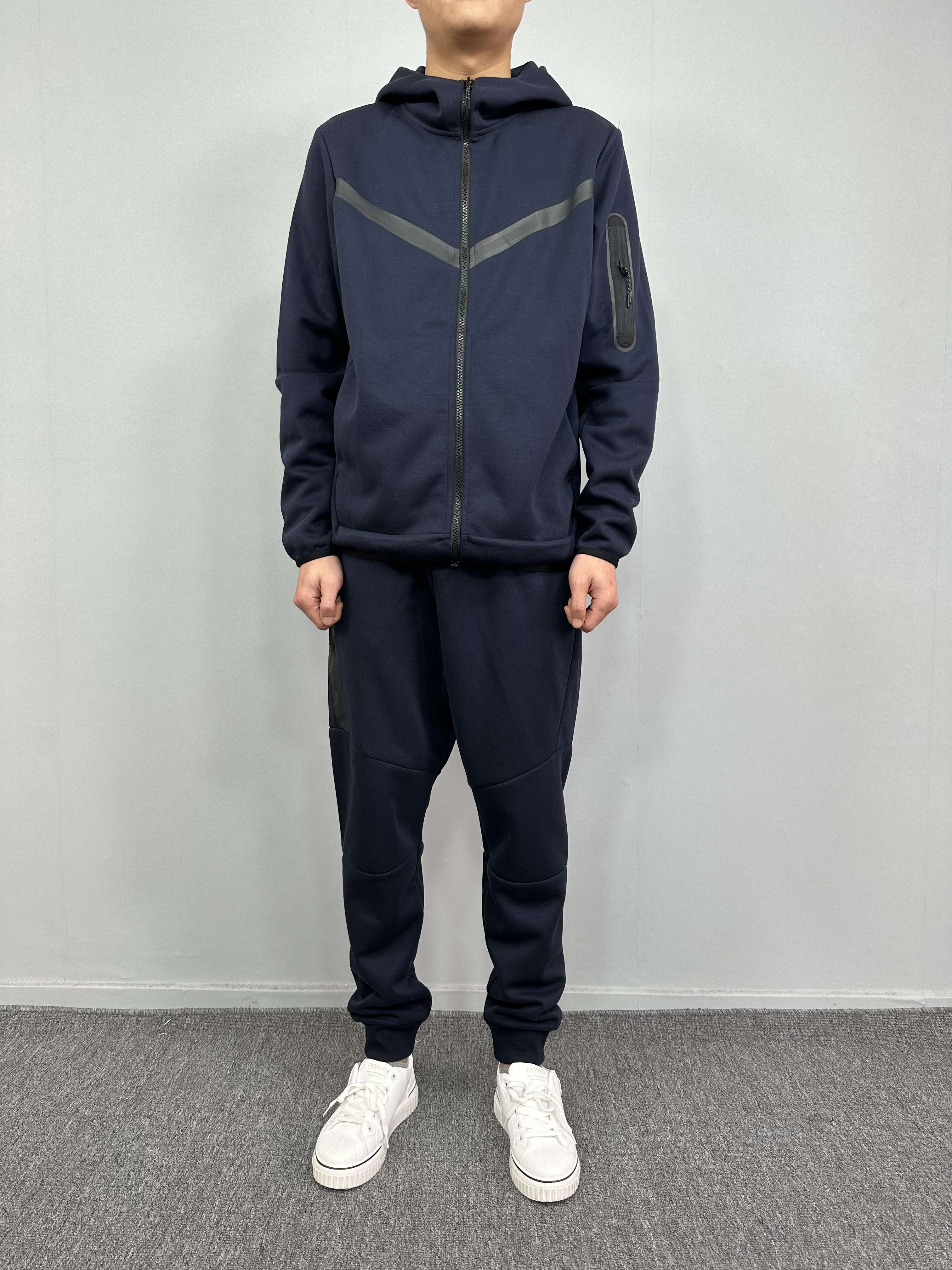 2025 no kids tech fleece Tracksuit comfortable designer hoodie tracksuit Basketball Football Outfit Two piece set Women and men Hoodies sweatpants spo