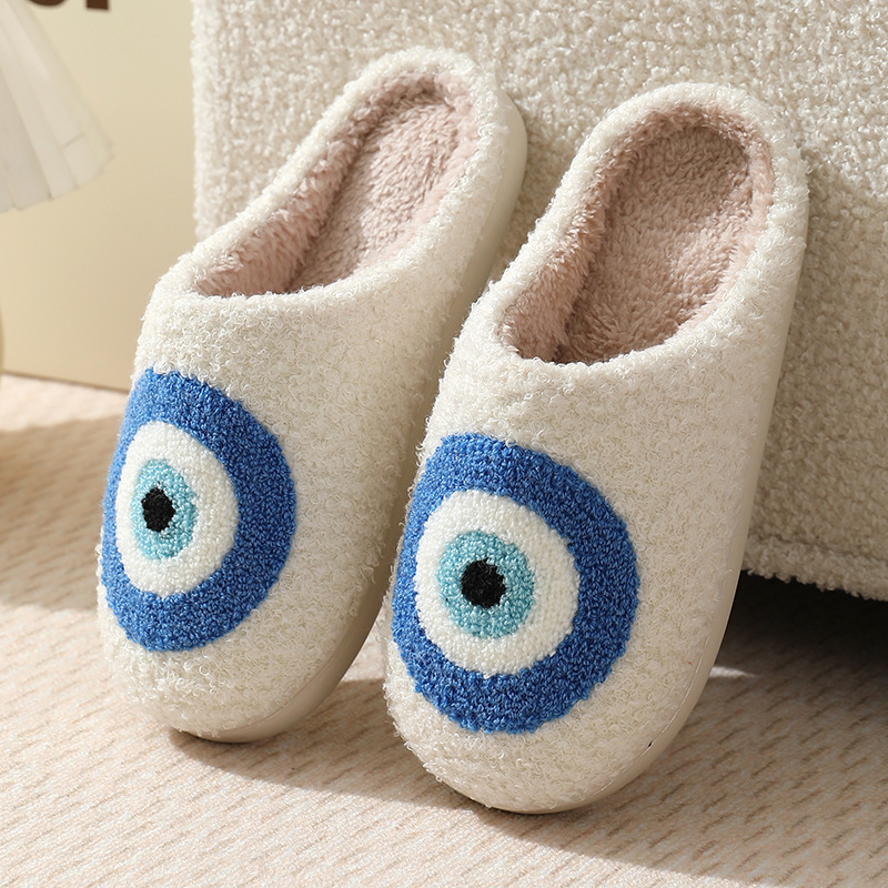 Genuine Halloween slippers women's summer wear 2024 new thick-soled flat sandals plus-size shoes apricot