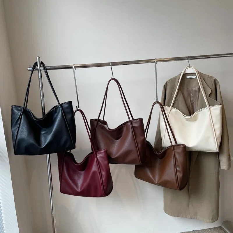 3 LEFTSIDE Fashion PU Leather Big Tote for Women 2024 Winter Y2K Tend Female Simple Shoulder Bag Handbags and Purses 240906 4