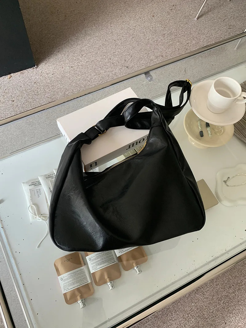CGCBAG Casual Lage Capacity Messenger Bag Women Fashion er Female Tote Bag High Quality PU Leather Handbags 250103ww