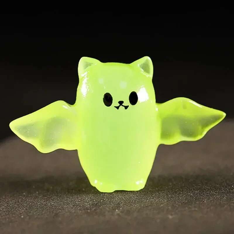 6Pcs Mini Luminous Figures Mini Cat Ghost Pumpkin Bat Skull Candle Glow In Dark Micro Landscape Miniatures For Holiday Halloween 8Db