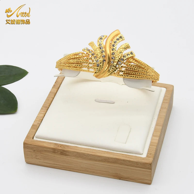 ANIID Nigeria Jewelry Set Womens Wedding Jewelry Dubai 24K Gold Jewelry African er Earrings Bridal Necklace 240910