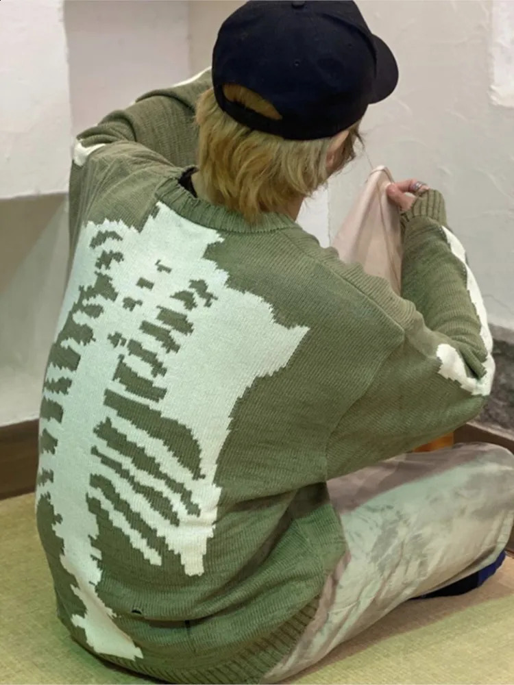 Mens oversized sweater green loose skull print womens high-quality street hole retro 1 1 knitted sweater y2k top E-girl 240911