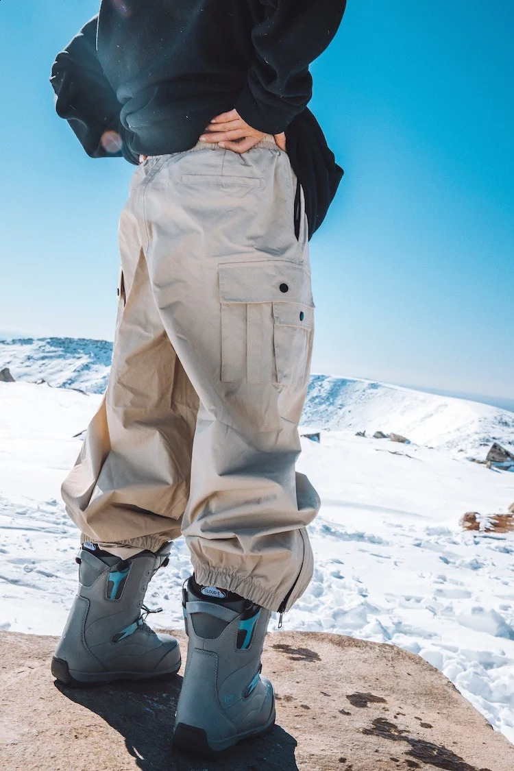 2024 mens ski bag pants warm and loose Skying Ski Trousers winter outdoor waterproof womens snowboard pants 240909