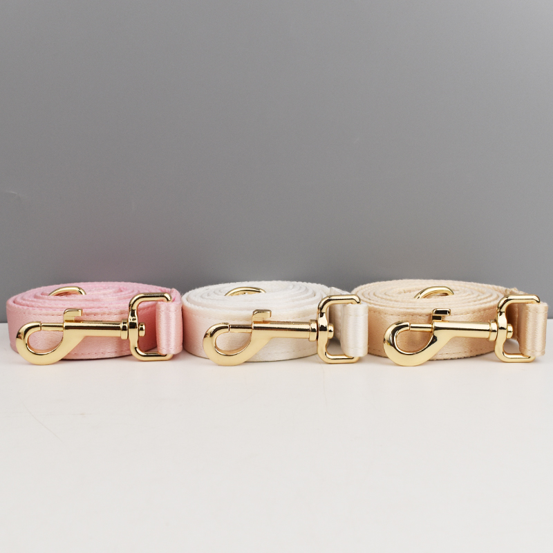 Luxury Personalized Dog Collar Leash set custom，custom Logo detachable dog bow tie collar designer dog collar and leash set