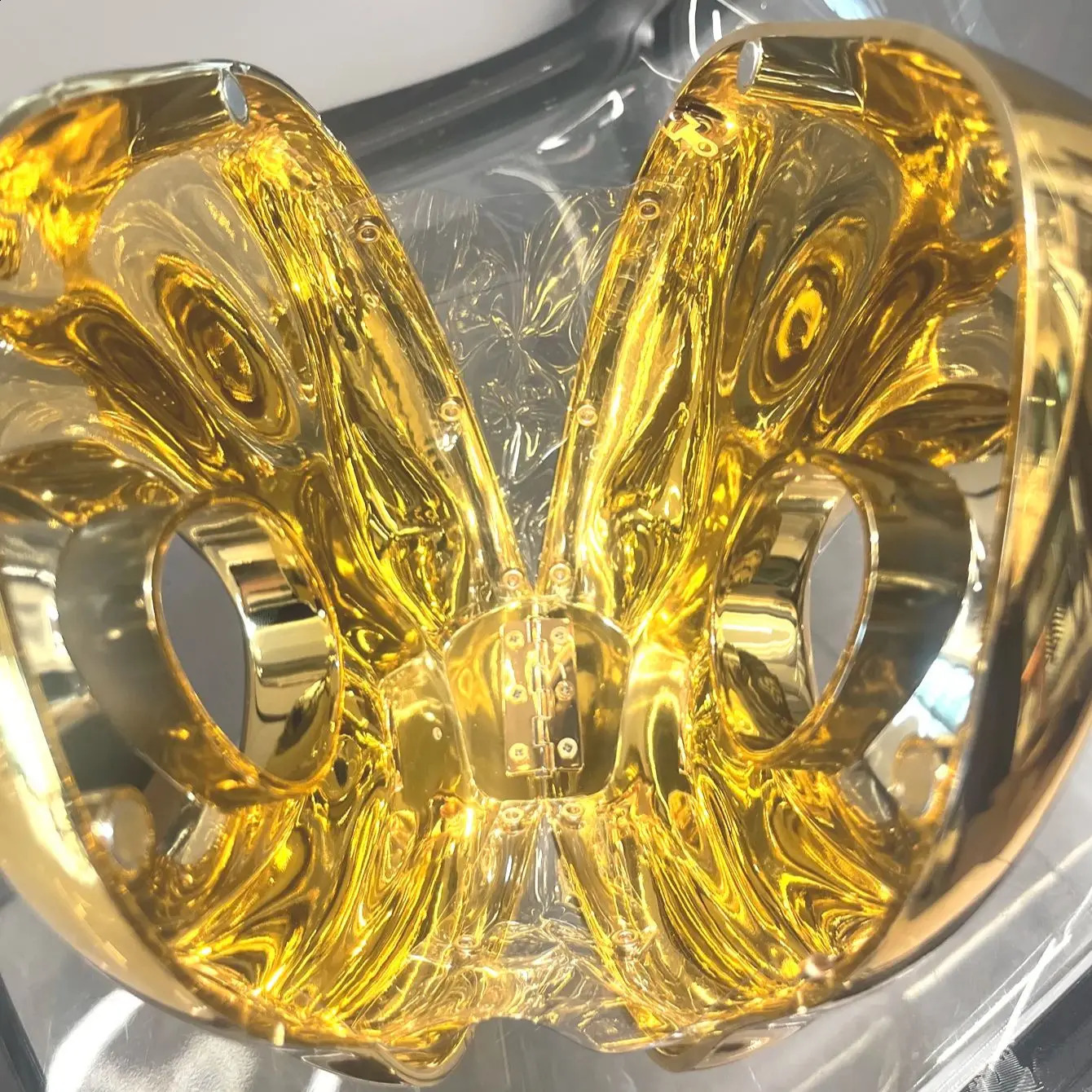 2025 NEW Golden Evening bag Purses and handbag shoulder bags funny shape Party Wedding Acrylic Shiny Clutch purse 240906 zhanyishengli