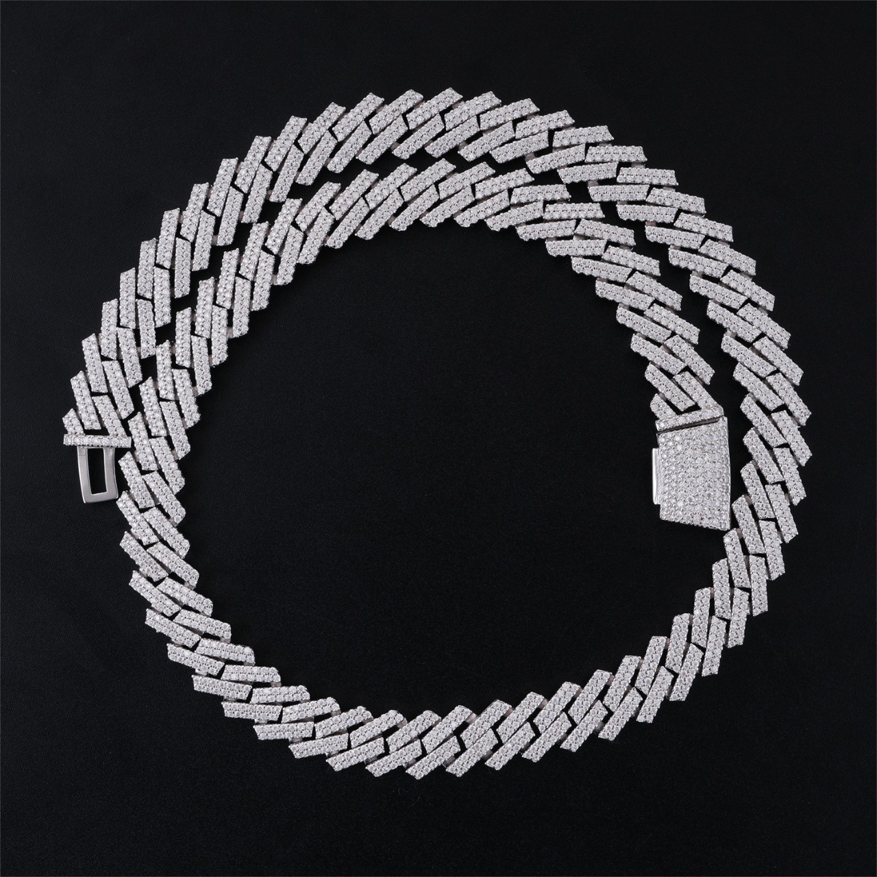 New Arrival Passed Dia Tester Mossanite for Men 12mm Sier Hip Hop Iced Out Jewelry Moissanite Cuban Link Chain Through testing