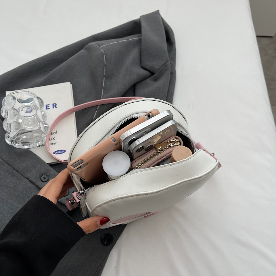 2025 Designer Women 3 Shoulder Halloween Bags Handbag PU Leather Gifts Black White Outdoor Indoor Party Decoration