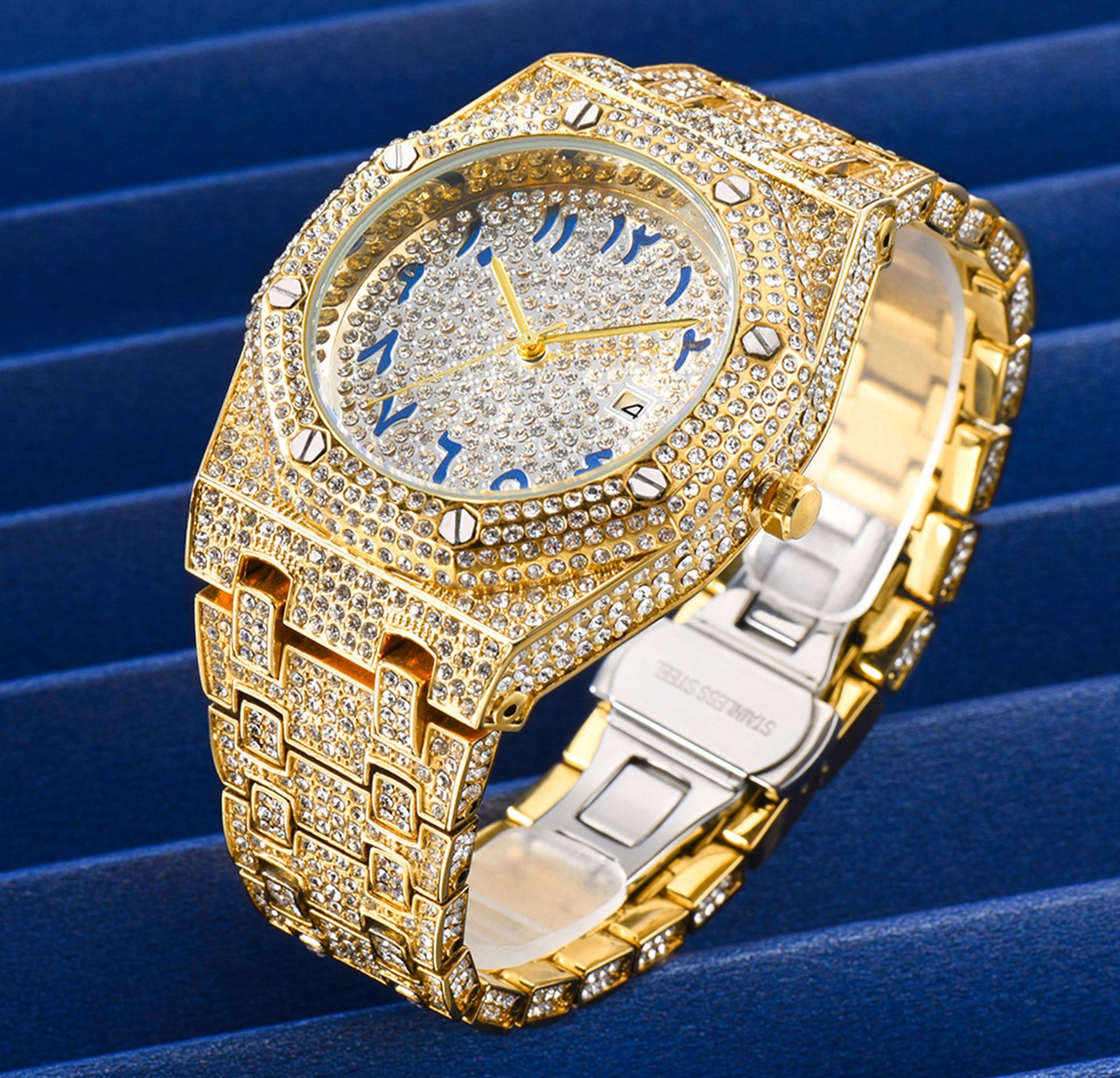 Waterproof Diamond-Encrusted Hip-Hop Style Men's Wristwatch with Date Functionality