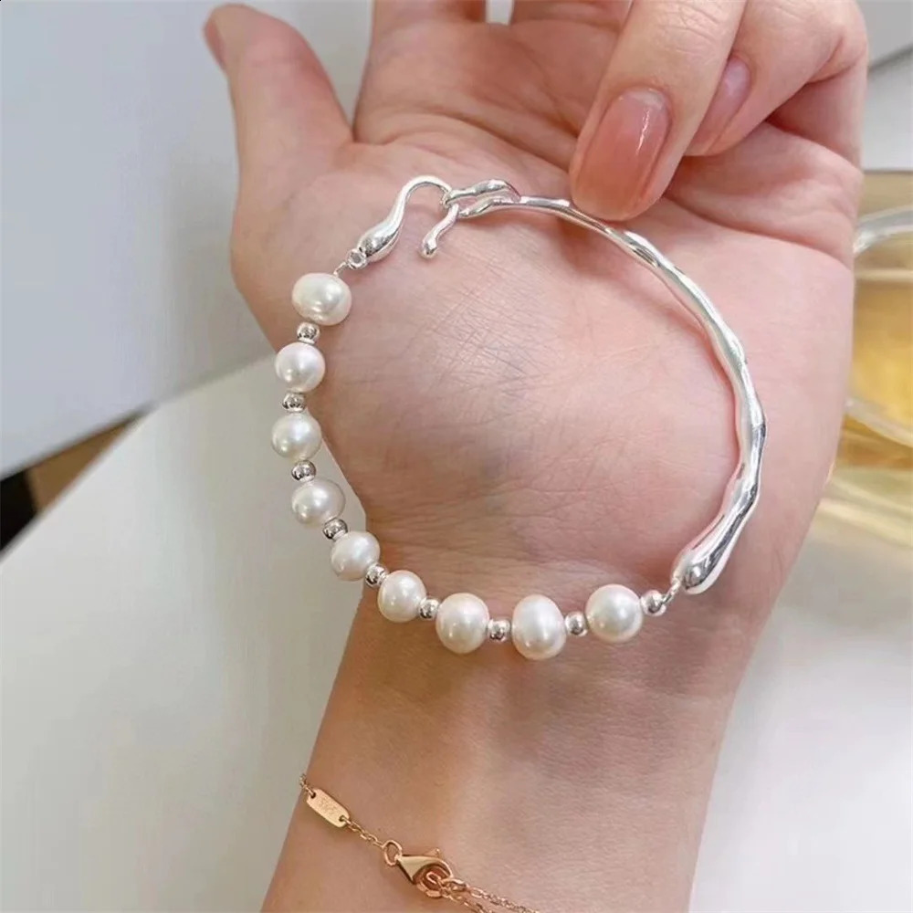 Fashion Beads Bracelet Womens Light Exquisite Simple Personality Bracelet Versatile Hand Accessories Gifts 240910