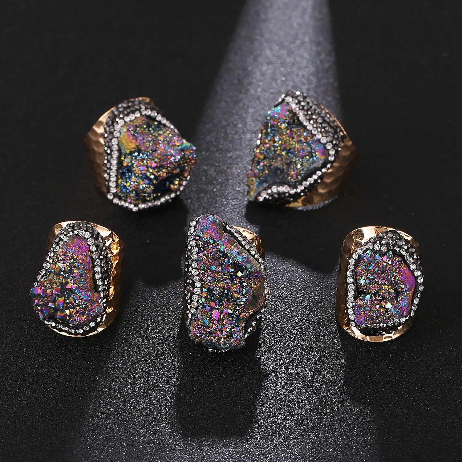 Natural Stone Adjustable Rings For Women Couple Colors Crystal Cluster Winding Ring Trend Wedding Band Jewelry Party Gift y240906