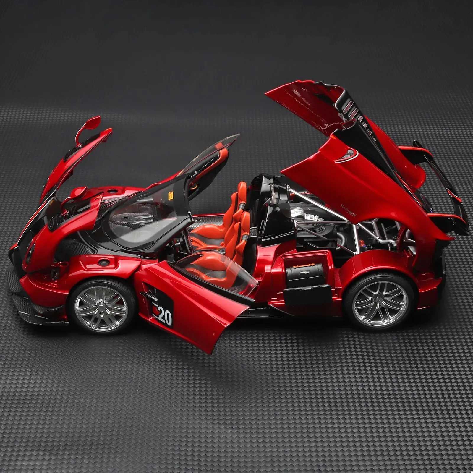 Diecast Model Cars 1 18 Pagani Huayra BC Blu Francia/Candy Blue with Carbon Accent 1/18 Autoart Model Car T240910