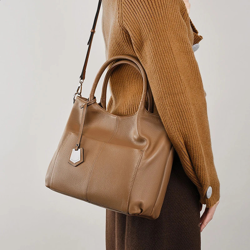 Toptrends 100% genuine leather handbag suitable for female trend ners 240910