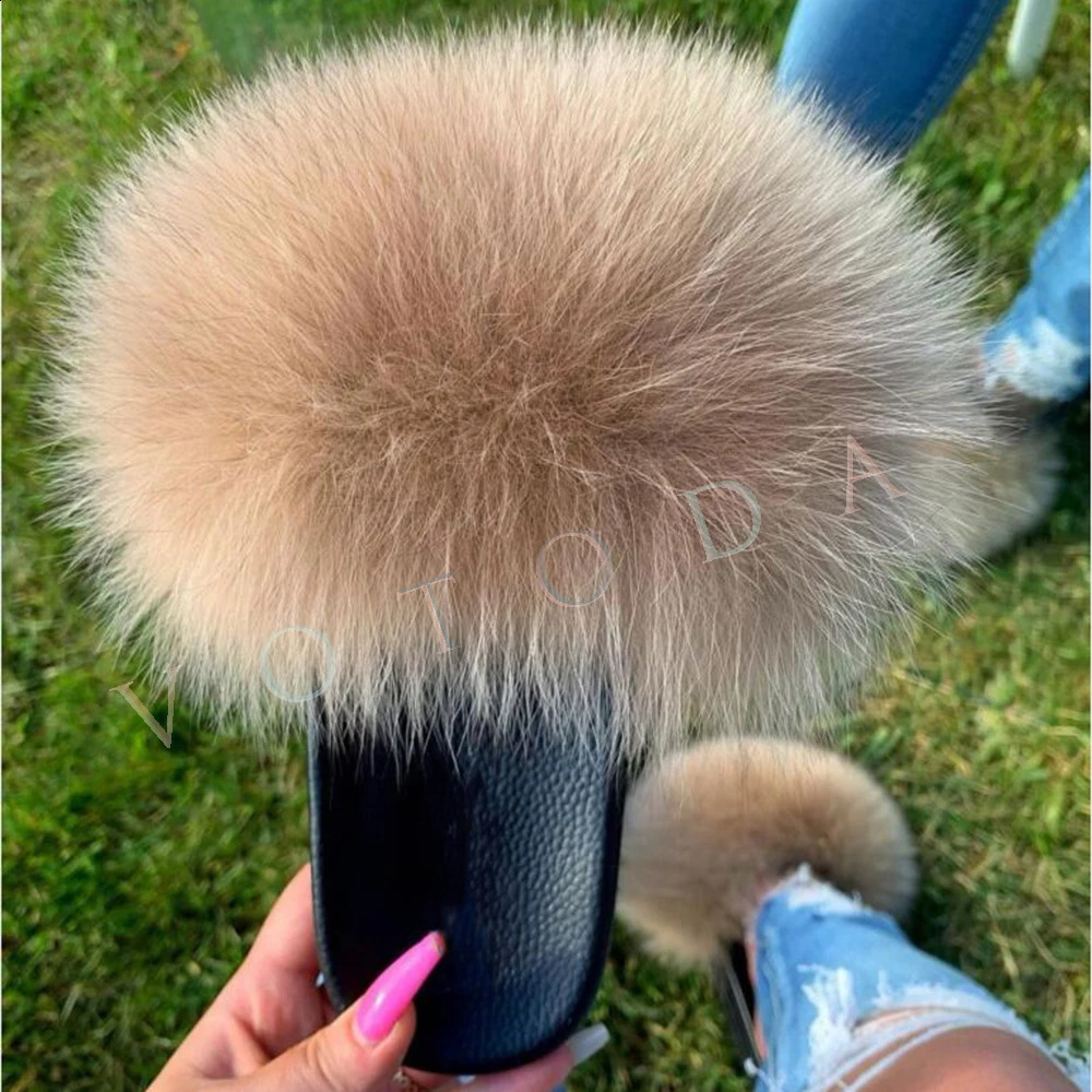 Women Summer Fur Slippers Woman Fluffy Fox Fur Raccoon Fur Slides Female Furry Outdoor Flat Flip Flops Lady Slip On Sandals 240910